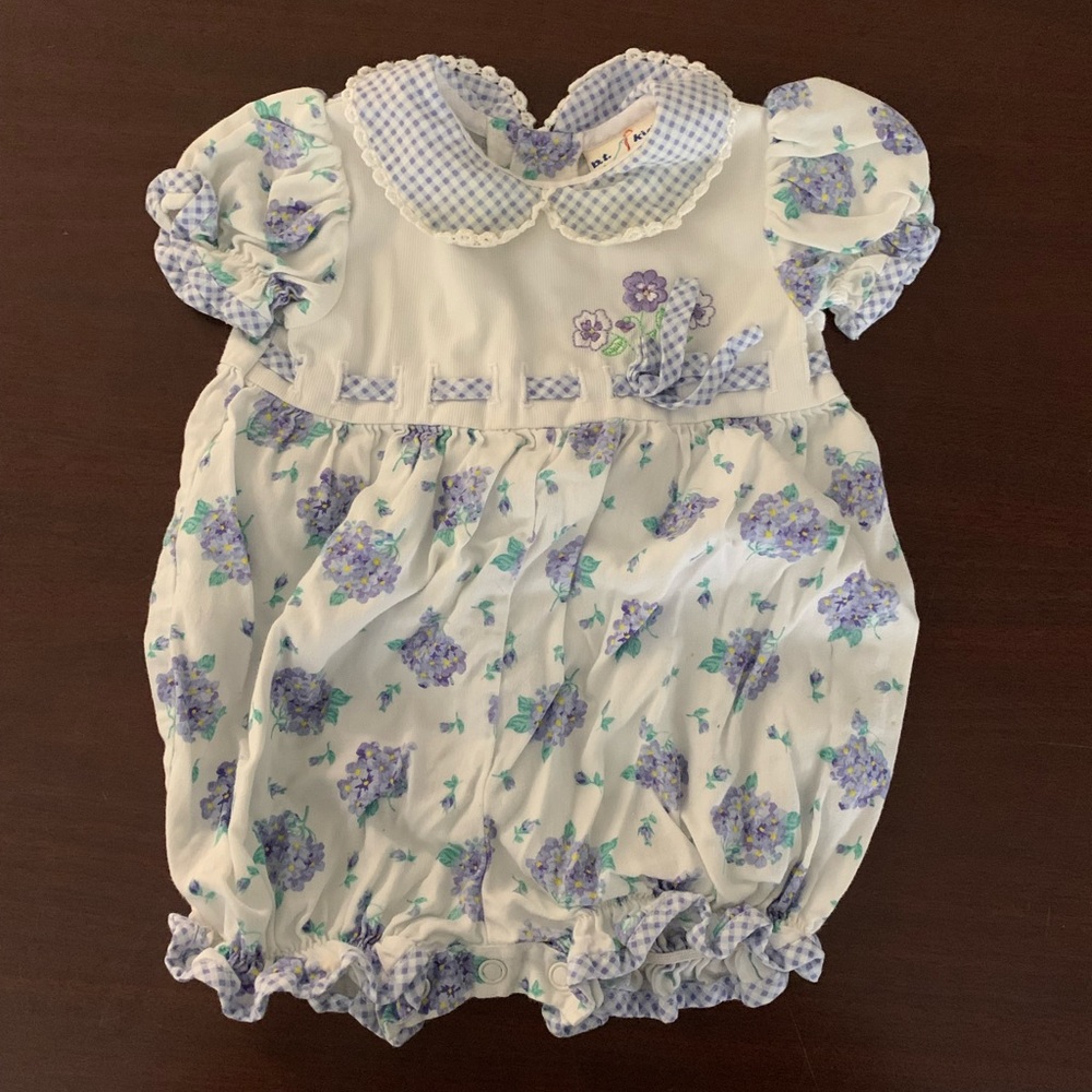 Cute one piece baby outfit